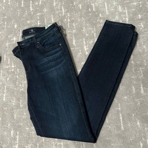 AG skinny jeans size 28 worn once!